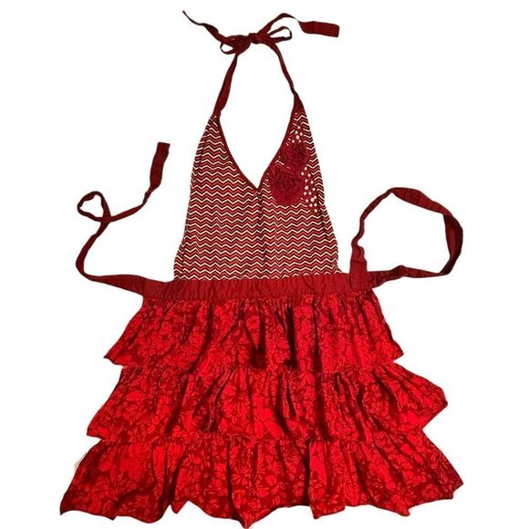 Simply Envogue Red and White Frilled and beaded pinafore kitchen apron - Picture 4 of 10